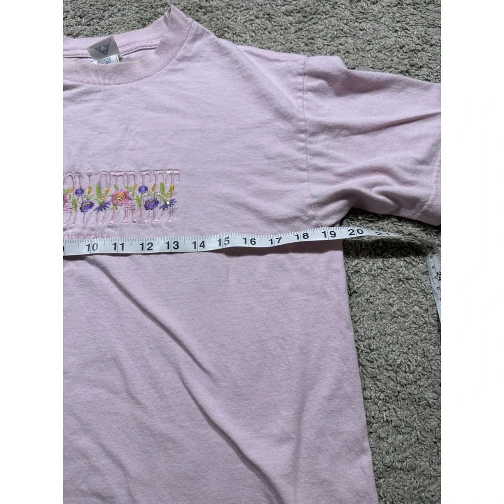 New‎ Orleans Bourbon Street Pink Shirt Embroidered Floral Spellout Mardi Gras M